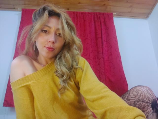 KhrystineBrulant - Élő pornó és szexkamera - 14753918