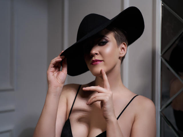 LauraSmitt - Sexe cam en vivo - 14761534
