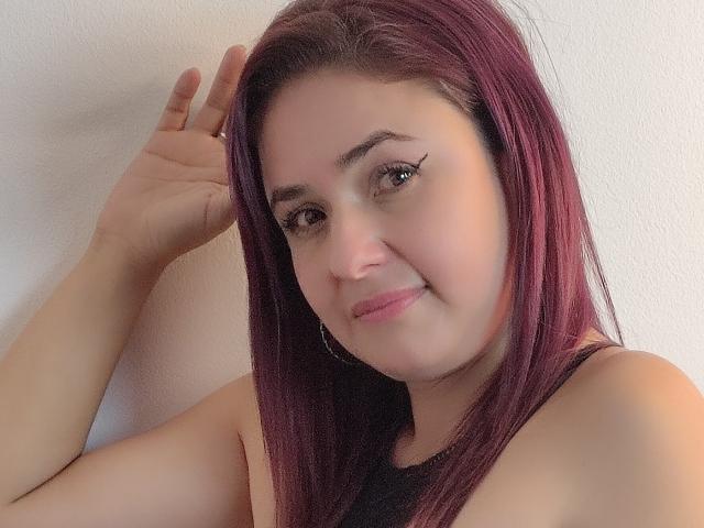 LuciaRoberts - Live porn &amp; sex cam - 14770166