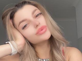 SandraHost - Live porn &amp; sex cam - 14777466