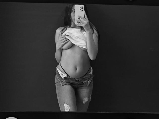 IrhinaSmith - Live sex cam - 14778718