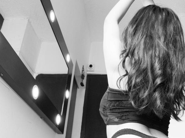 IrhinaSmith - Live sex cam - 14778726