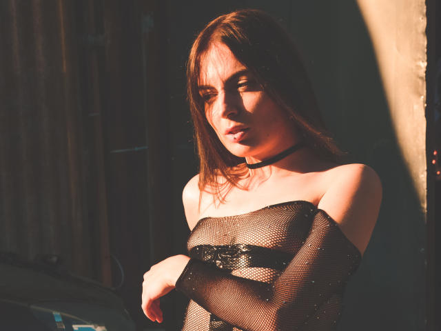 EmilyFame - Live sexe cam - 14784714