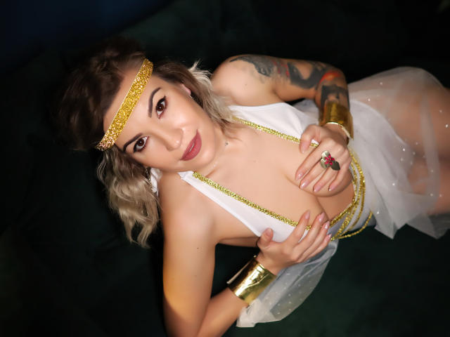 RanyaYazim - Live sex cam - 14787406