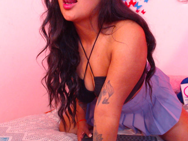 AngelaRoggers - Live porn &amp; sex cam - 14817358