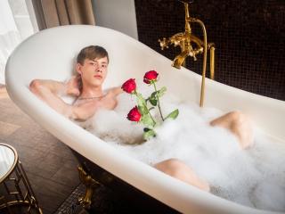 ErickDeen - сексуальная веб-камера в реальном времени - 14854670