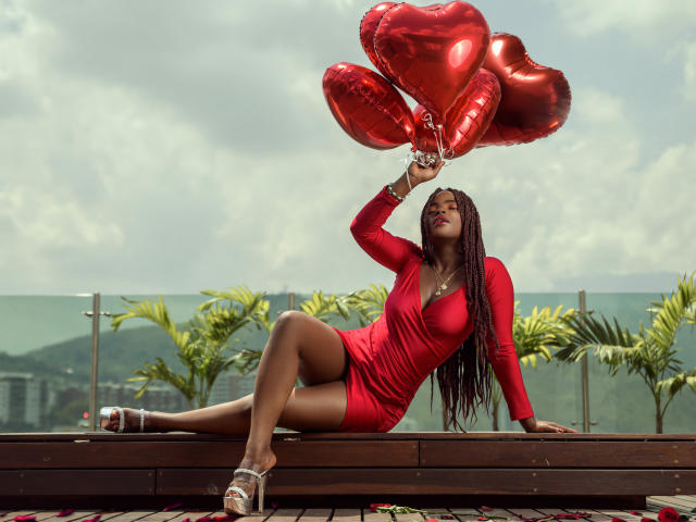 LindaBird - Élő pornó és szexkamera - 14866958