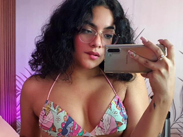 RoxieRoss - Live porn &amp; sex cam - 14898870