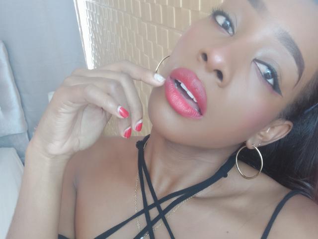 LarissaWilson - Live sex cam - 14901006