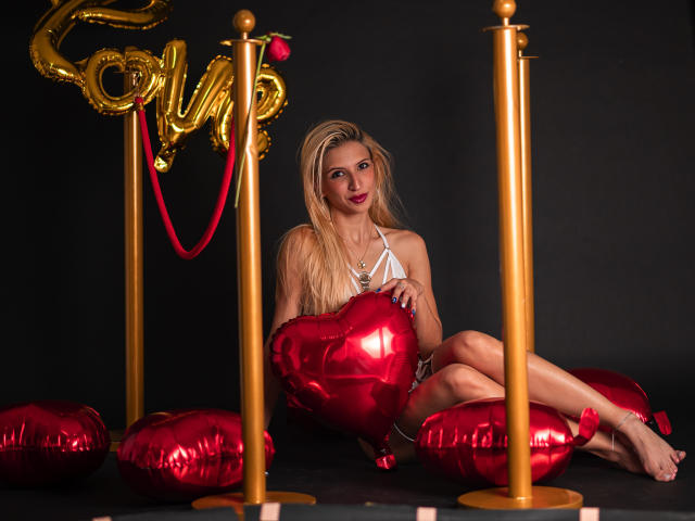 AlissonMarquezz - Live Sex Cam - 14903578