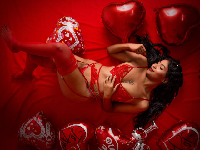 ClhoeBrand - Live porn &amp; sex cam - 14914750