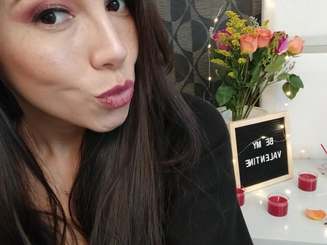 MiaReed - Élő pornó és szexkamera - 14925406