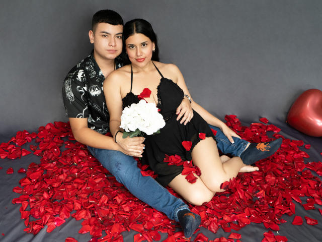 EmiliAndJames - Sexe cam en vivo - 14931462
