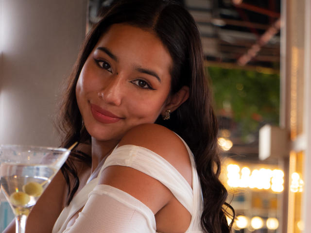 CharlotteWilliams - Live Sex Cam - 14941190