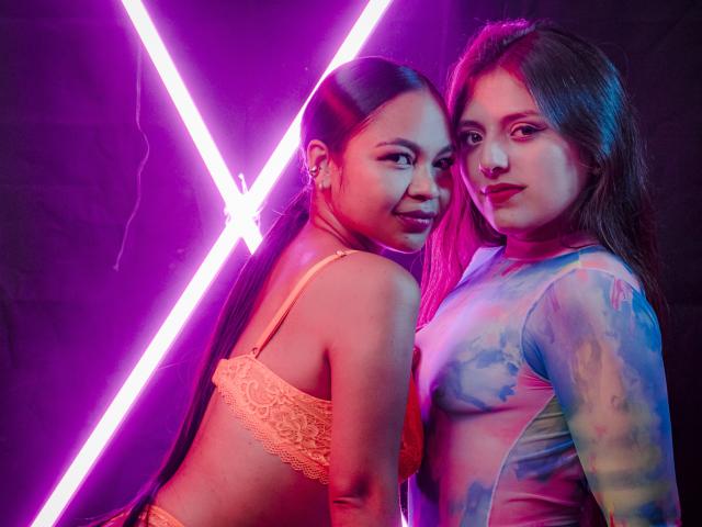 EmilyAndAdele - Sexe cam en vivo - 14941874