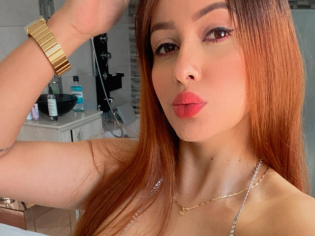 EmilyParkerr - Live porn &amp; sex cam - 14943602