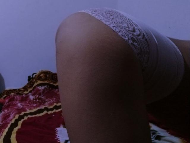 HallyColleman - Élő pornó és szexkamera - 14945578