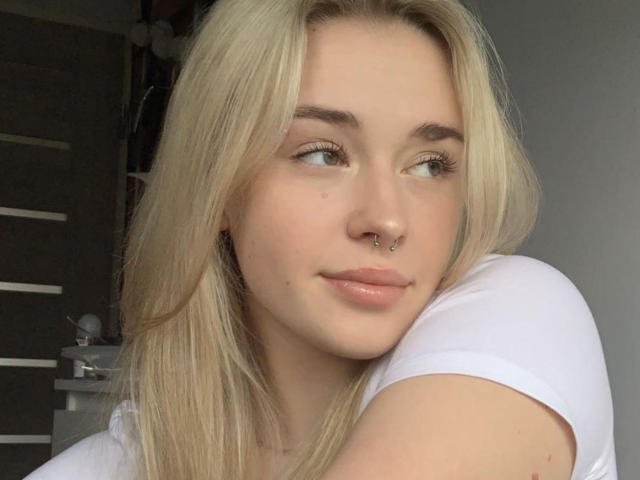 CarmenShow - Live porn &amp; sex cam - 14963194