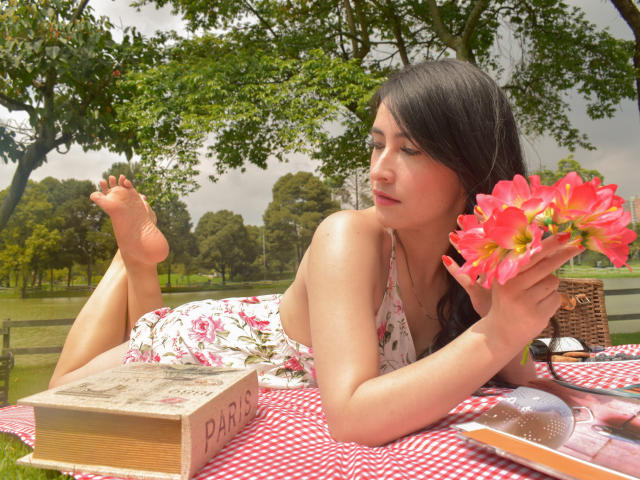 JainaRogers - Live porn &amp; sex cam - 14968314