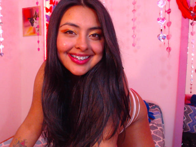 AngelaRoggers - Live porn &amp; sex cam - 14976338