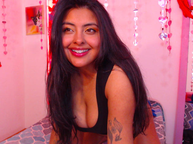 AngelaRoggers - פורנו בשידור חי ומצלמת סקס - 14976342