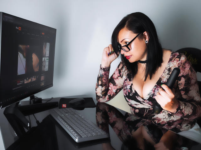 LeiaBenneth - Sexe cam en vivo - 14991798