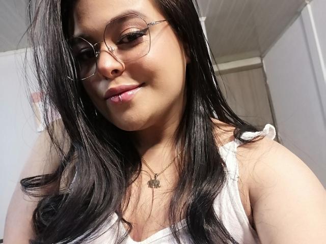 ElenaGommy - פורנו בשידור חי ומצלמת סקס - 15010770