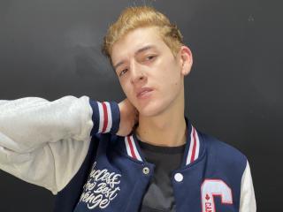 FelipBaker - Live porn &amp; sex cam - 15011834