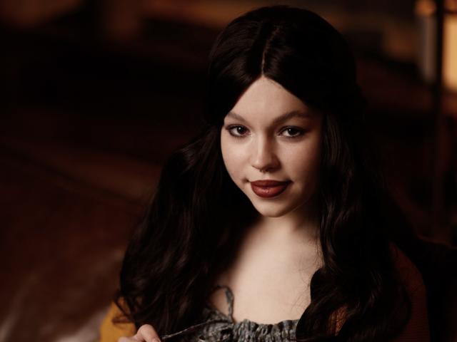 IreneFloris - Live Sex Cam - 15013258