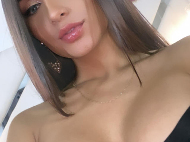 ValeriaKlaus - Live porn &amp; sex cam - 15014522