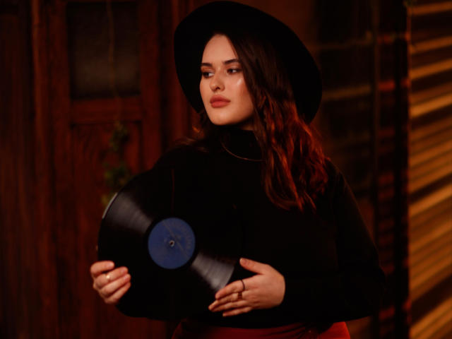 MonikaValadi - Camera khiêu dâm &amp; quyến rũ trực tiếp - 15015682