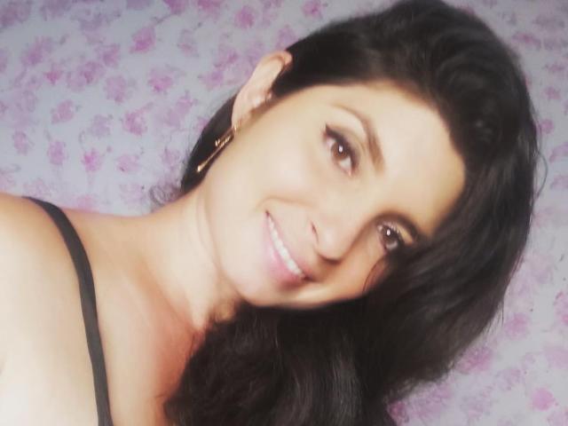 AzaharaAmin - Sexe cam en vivo - 15020018