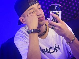 AntoineWild - Sexe cam en vivo - 15020422