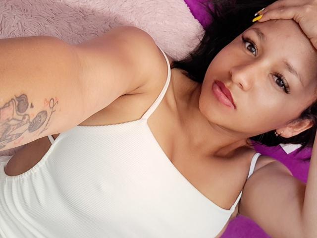 SaraBeckett - Live porn &amp; sex cam - 15027002