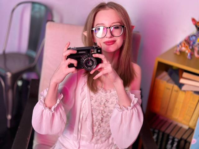 GloriaLaStar - Live porn &amp; sex cam - 15027718