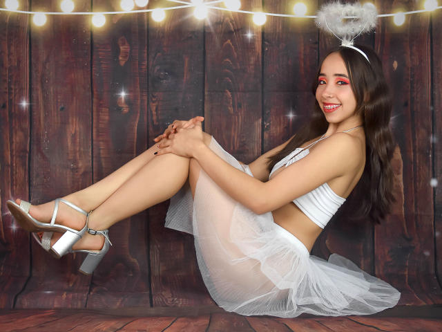 KloeCollins - Élő pornó és szexkamera - 15038758