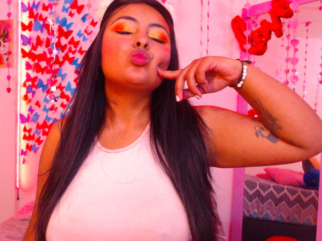 AngelaRoggers - Live porn &amp; sex cam - 15046882