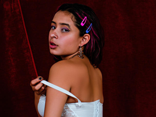 AlexiaBloom - Sexe cam en vivo - 15056126