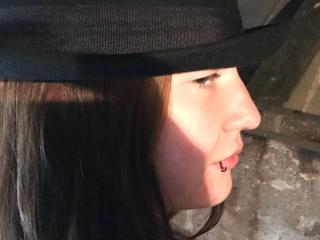 LaraGoldwin - Live porn &amp; sex cam - 15070698