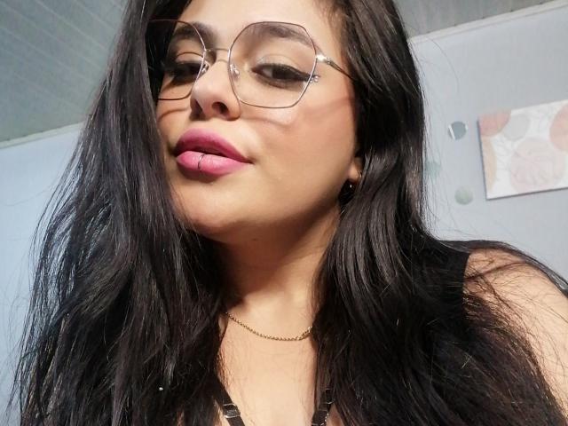 ElenaGommy - Live porn &amp; sex cam - 15087646