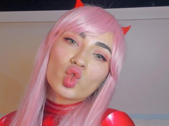 AlejaMillan - сексуальная веб-камера в реальном времени - 15090770