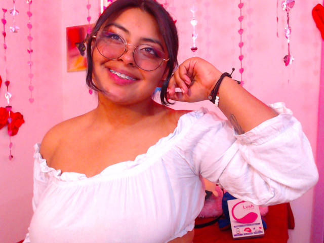 AngelaRoggers - Live porn &amp; sex cam - 15102350