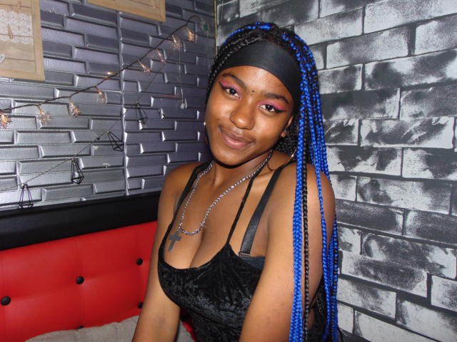 AlondraRoux - Sexe cam en vivo - 15104770