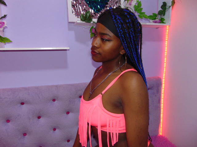 AlondraRoux - Sexe cam en vivo - 15104930