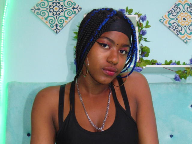 AlondraRoux - Sexe cam en vivo - 15105142