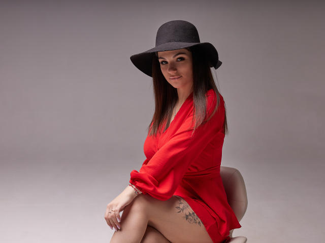 LouiseWonder - Camera khiêu dâm &amp; quyến rũ trực tiếp - 15111254