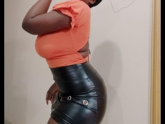 EmiraHot - Live porn &amp; sex cam - 15111382