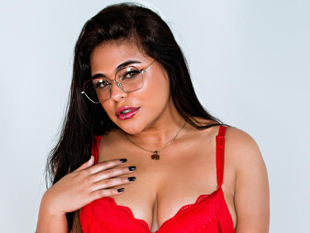 ElenaGommy - Live Sex Cam - 15133230