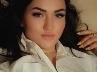 AdoniaHolmes - Live sex cam - 15137110