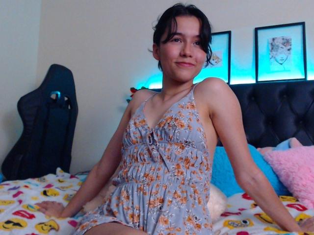 DeisyWest - Live sex cam - 15142782